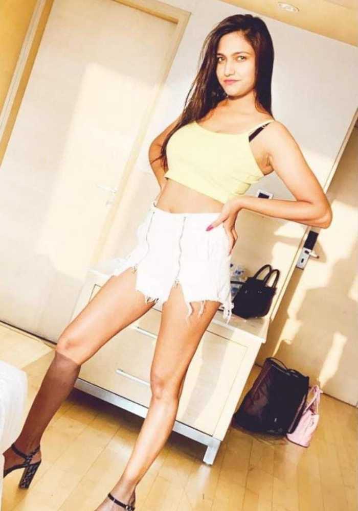  Alisha - hot single model girls in Aerocity 